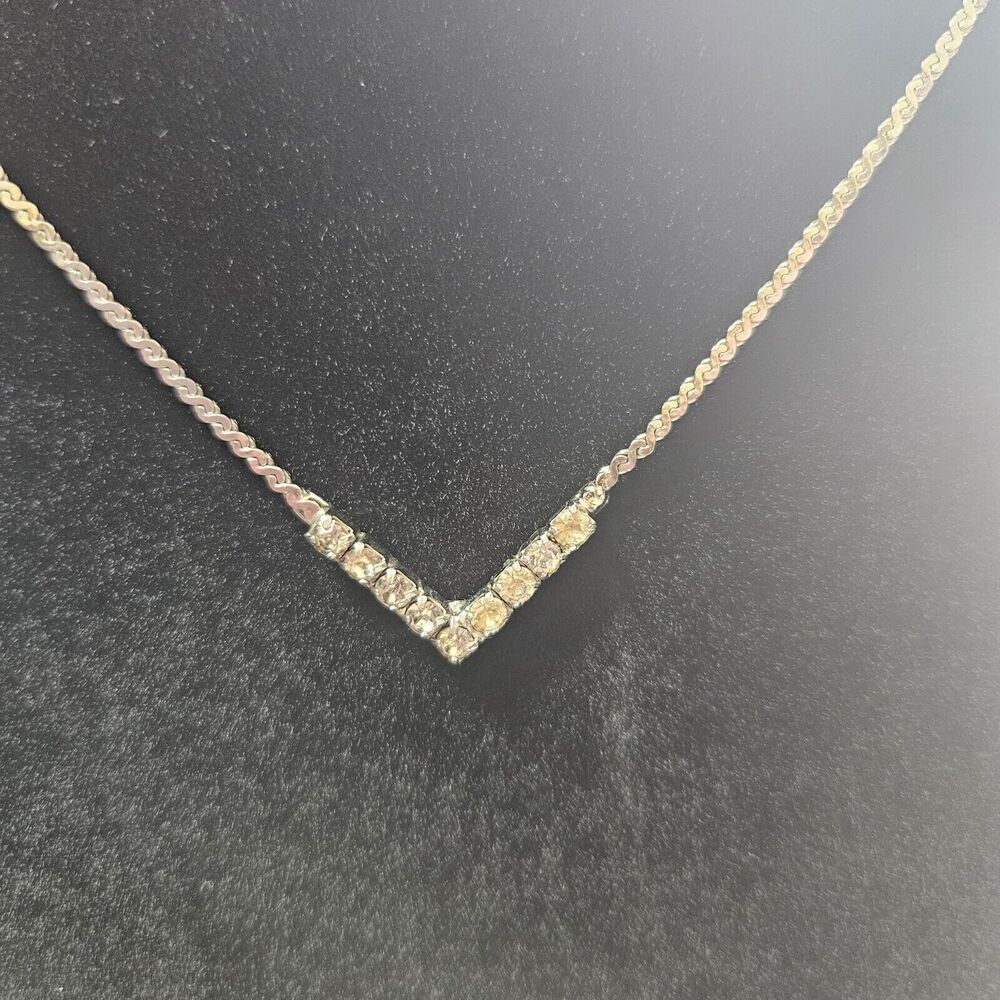 Silver tone rhinestone necklace v style 16"